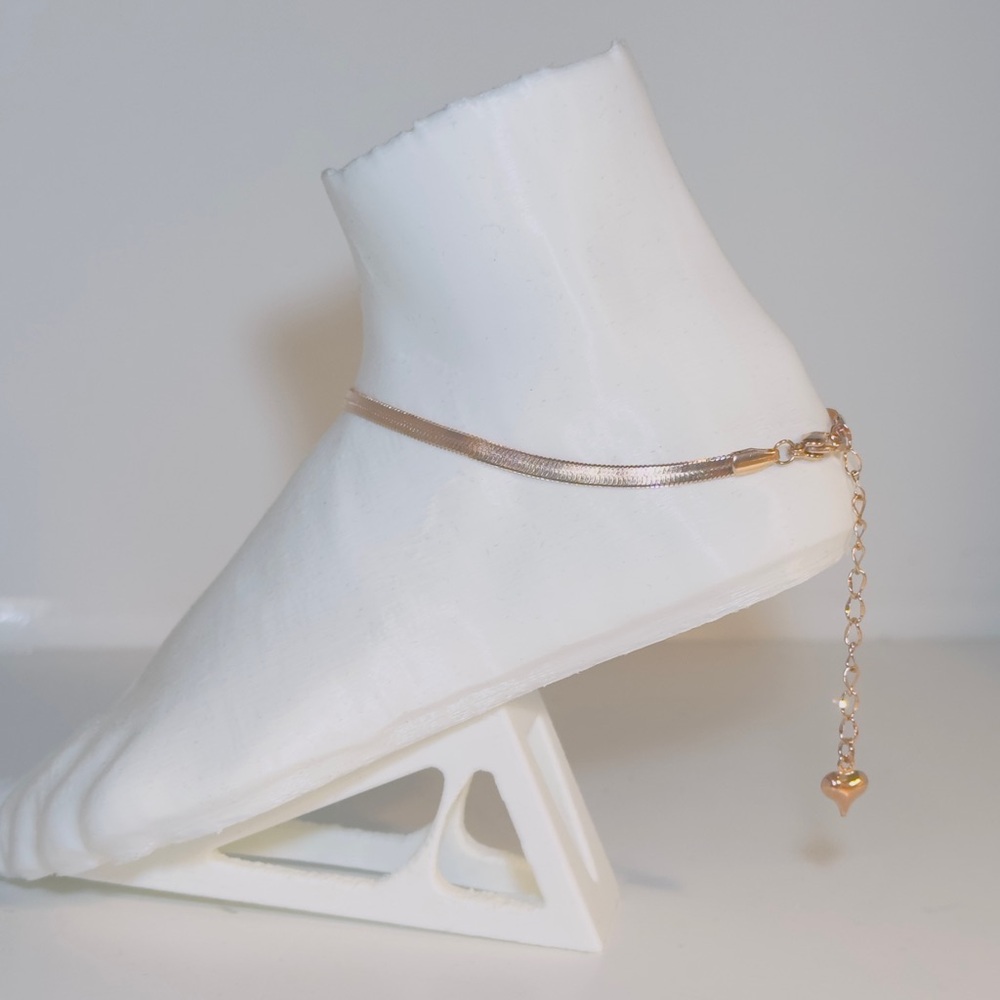 Rose glow anklet